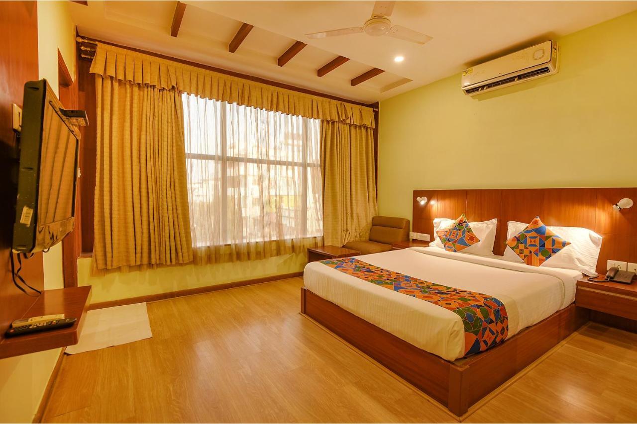 Fabhotel The Btm Palace - Btm Layout Bangalore Exterior photo