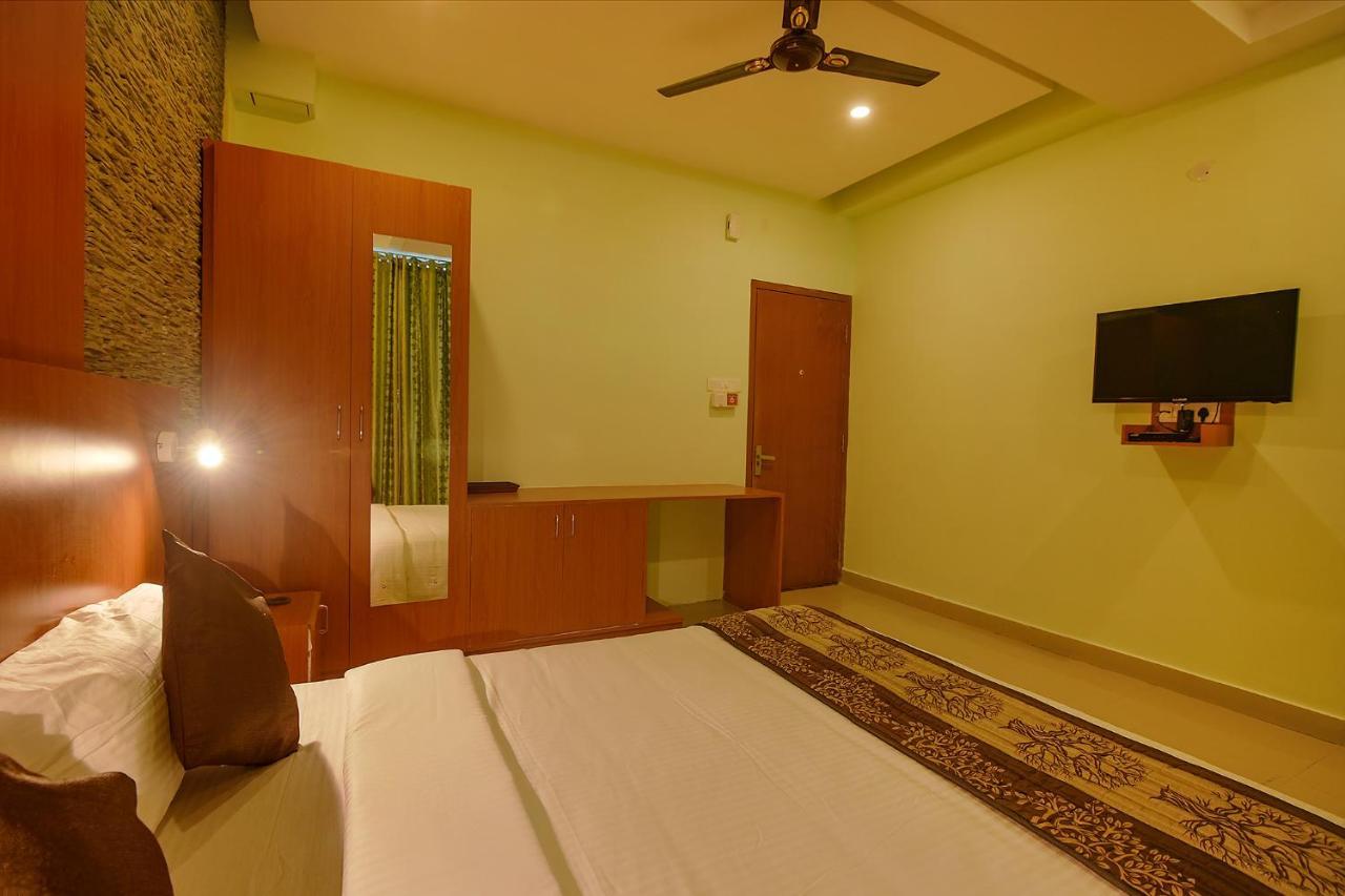 Fabhotel The Btm Palace - Btm Layout Bangalore Exterior photo