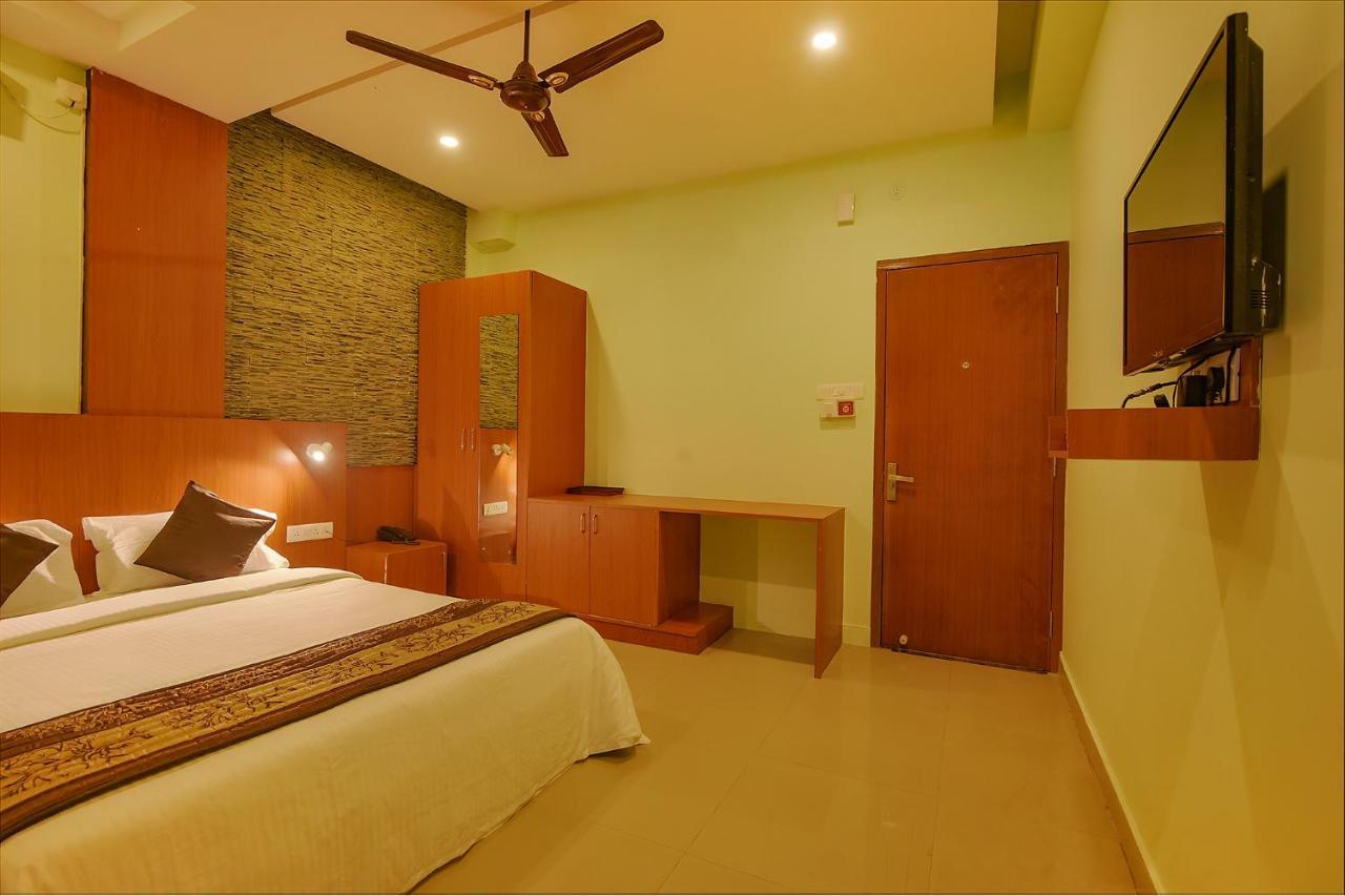 Fabhotel The Btm Palace - Btm Layout Bangalore Exterior photo