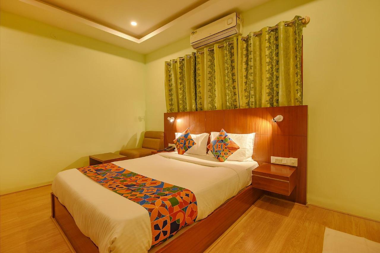 Fabhotel The Btm Palace - Btm Layout Bangalore Exterior photo
